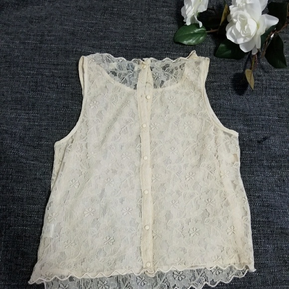 Ivory lace tank / top - Picture 4 of 8